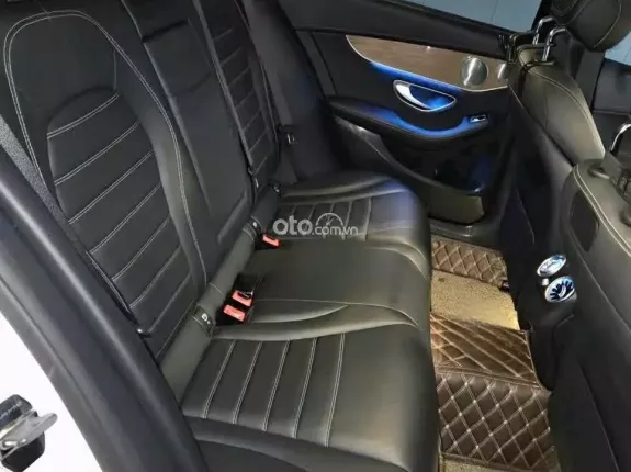 Mercedes-Benz C250 Exclusive 2018 - Trắng