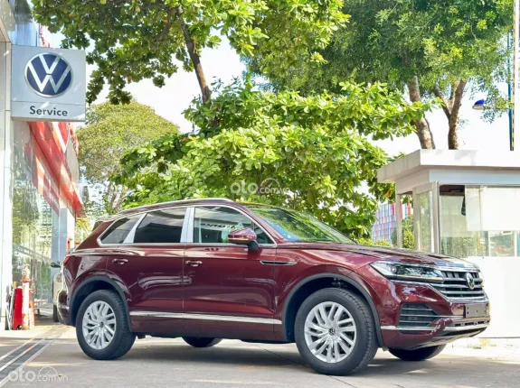 Volkswagen Touareg Elegance 2026 - Giá xe Touareg tháng 5/2026 Tặng phiếu xăng sử dụng 1 năm khi mua xe
