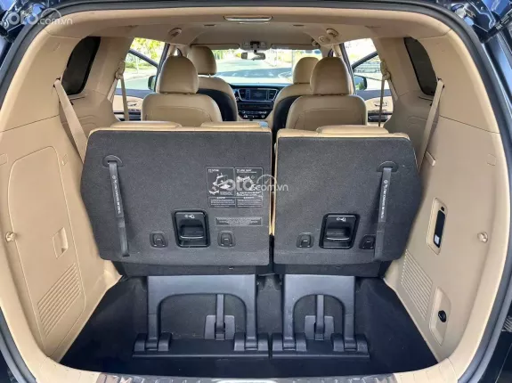 Kia Sedona 2.2 DAT 2020 - MPV 7 chỗ cỡ lớn rất được ưa chuộng tại Việt Nam, xe zin không lỗi