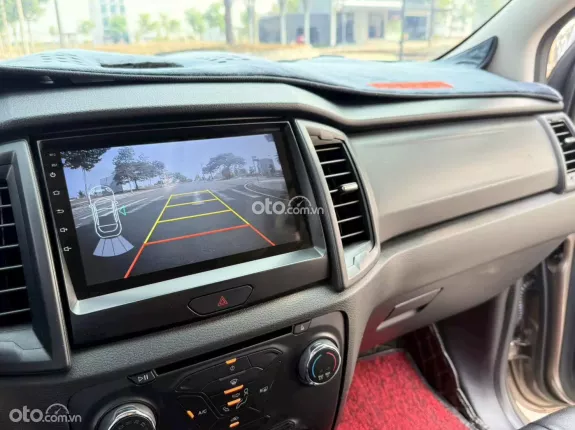 Ford Ranger XLS 2.2 4x2 AT 2019 - Mẫu bán tải cơ bắp với động cơ Diesel mạnh mẽ hàng đầu phân khúc