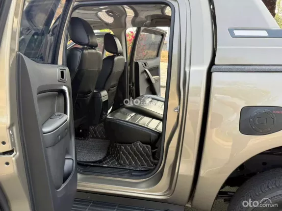 Ford Ranger XLS 2.2 4x2 AT 2019 - Mẫu bán tải cơ bắp với động cơ Diesel mạnh mẽ hàng đầu phân khúc