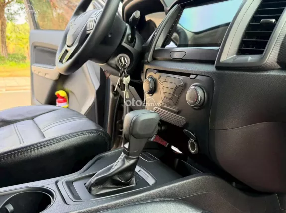 Ford Ranger XLS 2.2 4x2 AT 2019 - Mẫu bán tải cơ bắp với động cơ Diesel mạnh mẽ hàng đầu phân khúc