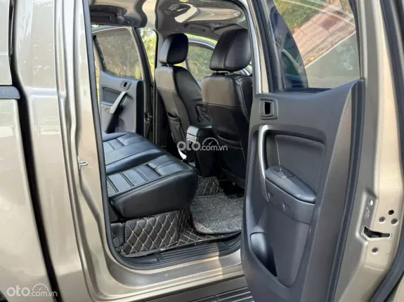 Ford Ranger XLS 2.2 4x2 AT 2019 - Mẫu bán tải cơ bắp với động cơ Diesel mạnh mẽ hàng đầu phân khúc