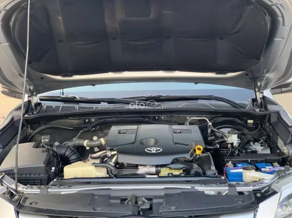 Toyota Fortuner 2.4 MT 4x2 2018 - Số sàn máy dầu siêu giữ dáng, xe zin không lỗi