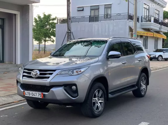 Toyota Fortuner 2.4 MT 4x2 2018 - Số sàn máy dầu siêu giữ dáng, xe zin không lỗi