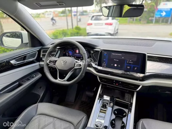Volkswagen Touareg Elegance 2026 - Giá xe Touareg SUV 5 chỗ ưu đãi 2 năm bảo hiểm tháng 5 nhiều ưu đãi khác LH Minh Thư