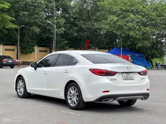 Mazda 6 2.0L Luxury 2015 - Nội ngoại thất rất mới