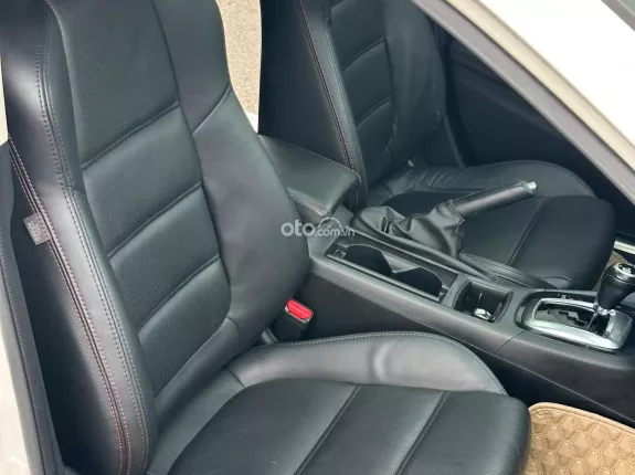 Mazda 6 2.0L Luxury 2015 - Nội ngoại thất rất mới