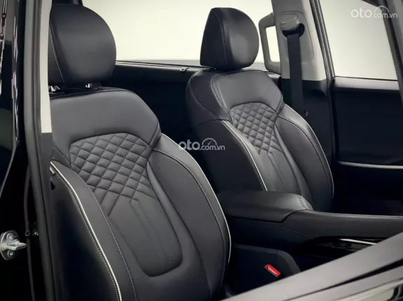 Hyundai Custin 1.5T-GDi Đặc biệt 2025 - Model 2026 Siêu Lướt