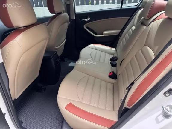 Kia Cerato 2.0 AT Premium 2018 - 1 chủ từ đầu chạy chuẩn 7,5 vạn km full ls hãng