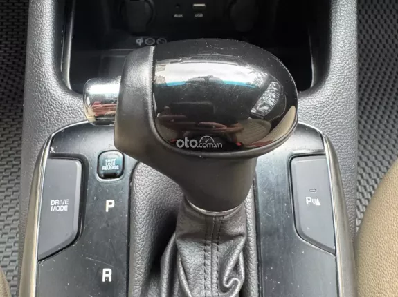 Kia Cerato 2.0 AT Premium 2018 - 1 chủ từ đầu chạy chuẩn 7,5 vạn km full ls hãng
