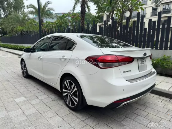 Kia Cerato 2.0 AT Premium 2018 - 1 chủ từ đầu chạy chuẩn 7,5 vạn km full ls hãng