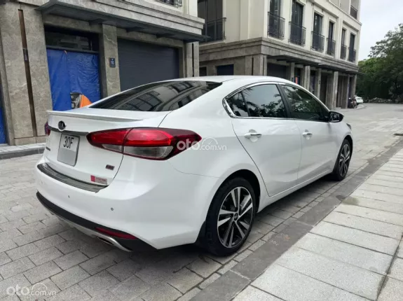 Kia Cerato 2.0 AT Premium 2018 - 1 chủ từ đầu chạy chuẩn 7,5 vạn km full ls hãng