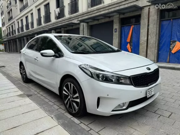 Kia Cerato 2.0 AT Premium 2018 - 1 chủ từ đầu chạy chuẩn 7,5 vạn km full ls hãng