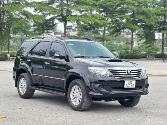 Toyota Fortuner 2.5G 4x2 MT 2013 - Ko qua kinh doanh dịch vụ rất đẹp