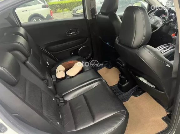 Honda HR-V L 2018 - Honda HRV L 2018 chạy hơn 7vạn siêu đẹp Cam kết xe đẹp, lỗi tặng luôn xe