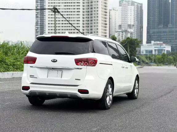 Kia Sedona 2.2 DAT 2020 - Full Dầu