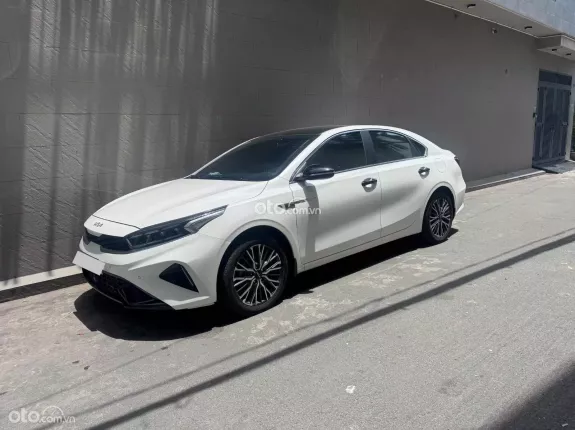 Kia K3 2.0 Premium 2022 - Xe cực đẹp, hỗ trợ bank cao