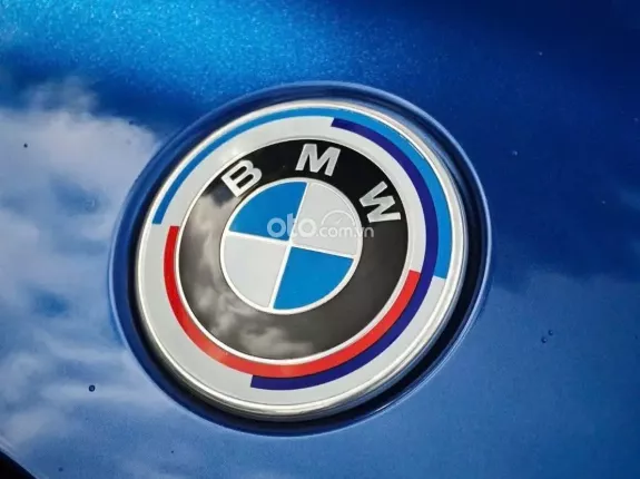 BMW 320i M Sport 2022 - Xanh