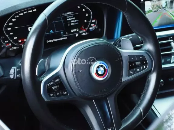 BMW 320i M Sport 2022 - Xanh