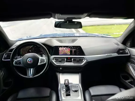 BMW 320i M Sport 2022 - Xanh