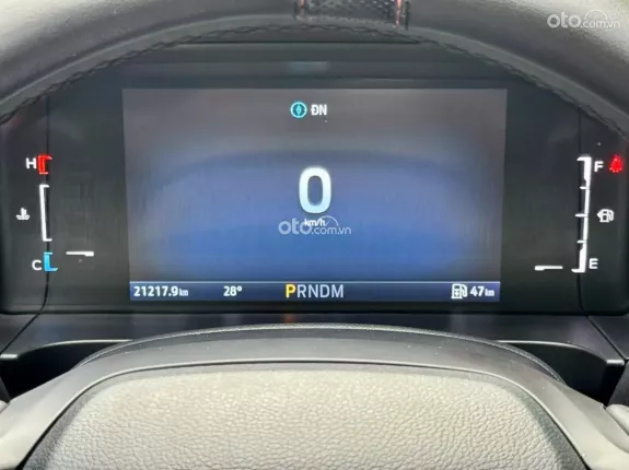 Ford Everest Sport 2.0 AT 4x2 2025 - Xe như mới, hỗ trợ bank