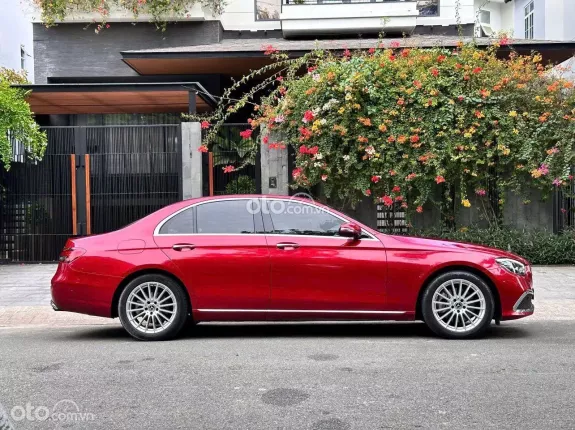 Mercedes-Benz E200 Exclusive V1 2023 - SANG TRỌNG CỔ ĐIỂN