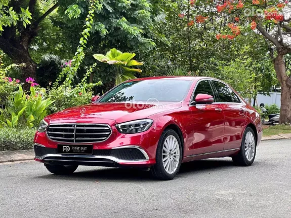 Mercedes-Benz E200 Exclusive V1 2023 - SANG TRỌNG CỔ ĐIỂN