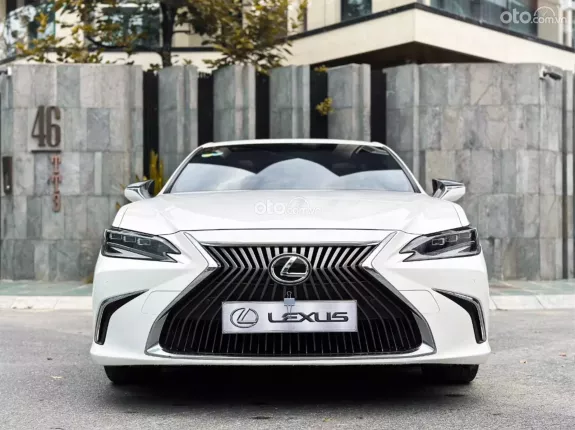 Lexus ES 250 F-Sport 2019 - Xe cực đẹp, hỗ trợ vay cao