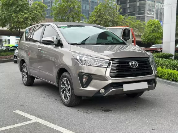 Toyota Innova 2.0E 2022 - BH chính hãng Toyota Sure