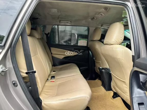 Toyota Innova 2.0E 2022 - BH chính hãng Toyota Sure
