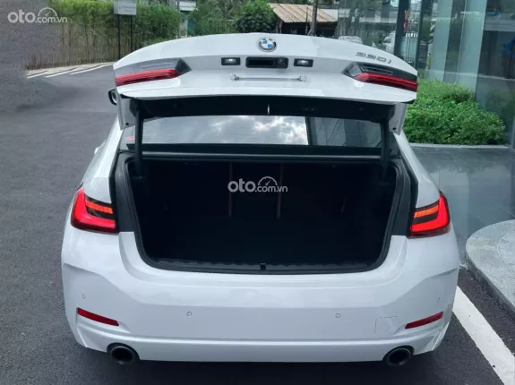 BMW 320i Sport Line 2024 - Xe thể thao sang trọng, thiết kế hiện đại