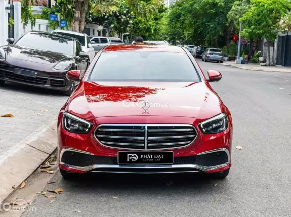 Mercedes-Benz E200 Exclusive V1 2022 - BAO ĐẬU BANK 70-90% (Ib Zalo tư vấn trực tiếp 24/7)