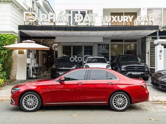 Mercedes-Benz E200 Exclusive V1 2022 - BAO ĐẬU BANK 70-90% (Ib Zalo tư vấn trực tiếp 24/7)