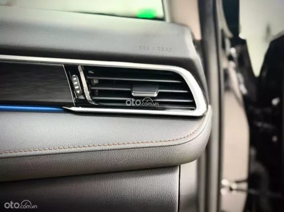 Toyota Camry 2.0Q 2021 - Nhập khẩu nguyên chiếc Thái Lan