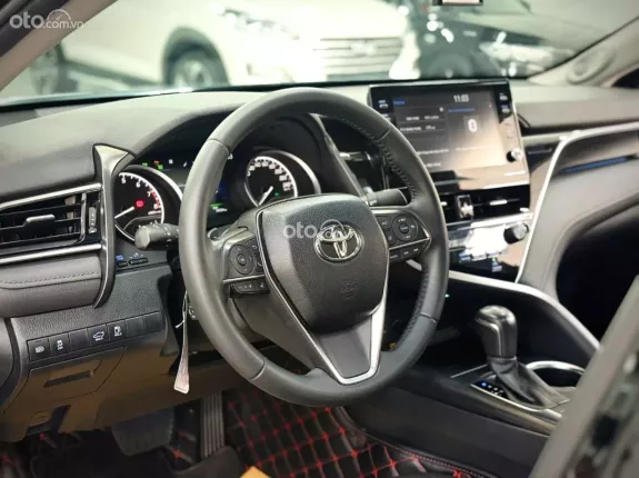 Toyota Camry 2.0Q 2021 - Nhập khẩu nguyên chiếc Thái Lan
