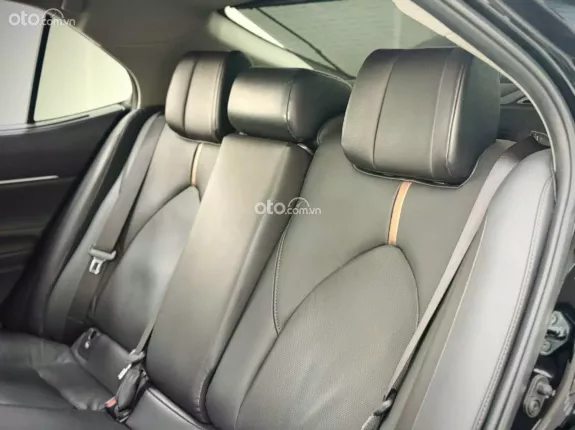 Toyota Camry 2.0Q 2021 - Nhập khẩu nguyên chiếc Thái Lan