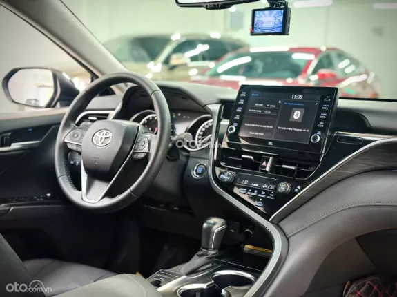 Toyota Camry 2.0Q 2021 - Nhập khẩu nguyên chiếc Thái Lan