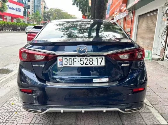 Mazda 3 1.5L Sedan 2018 - Xe đẹp đã lên nhiểu đồ