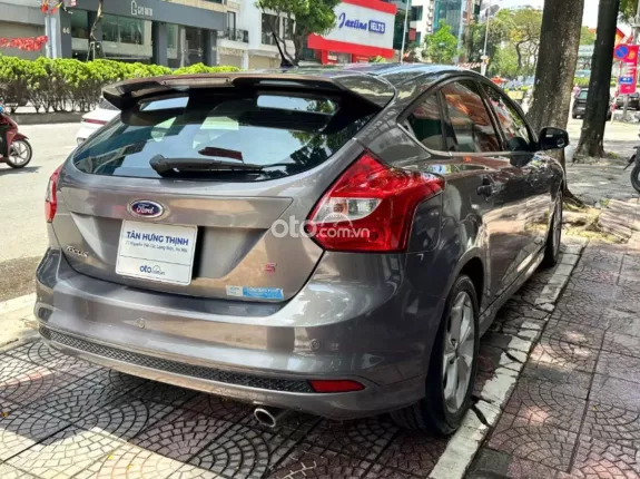 Ford Focus S 2.0AT 2013 - Đủ hồ sơ sang tên ngay
