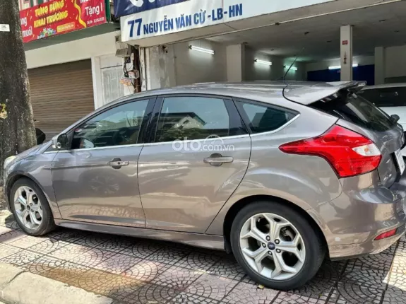 Ford Focus S 2.0AT 2013 - Đủ hồ sơ sang tên ngay