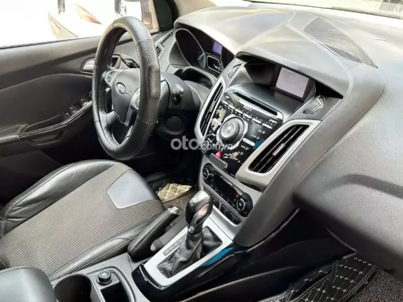 Ford Focus S 2.0AT 2013 - Đủ hồ sơ sang tên ngay