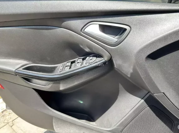 Ford Focus S 2.0AT 2013 - Đủ hồ sơ sang tên ngay