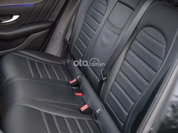 Mercedes-Benz GLC 300 4Matic V1 2022 - Cửa sổ trời toàn cảnh, camera 360
