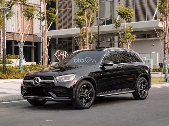 Mercedes-Benz GLC 300 4Matic V1 2022 - Cửa sổ trời toàn cảnh, camera 360