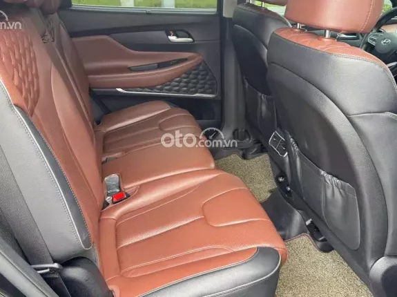 Hyundai Santa Fe 2.2 Dầu Cao cấp 2021 - Full kịch option, biển Hà Nội