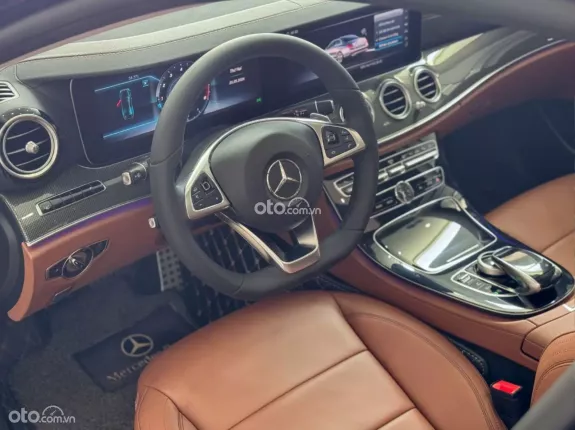 Mercedes-Benz E300 AMG 2018 - Mercedes E300 AMG 2018 siêu lướt 36.000km cực đẹp
