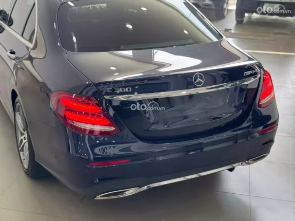 Mercedes-Benz E300 AMG 2018 - Mercedes E300 AMG 2018 siêu lướt 36.000km cực đẹp