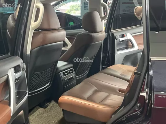 Toyota Land Cruiser 5.7 V8 2020 - Odo 5v km - BH chính hãng Toyota Sure