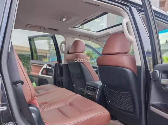 Toyota Land Cruiser VX 4.6 V8 2020 - Odo 5v cực chất